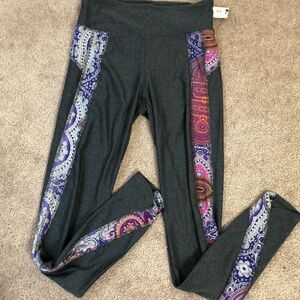NWT THE LIMITED Live Love Lead yoga active…